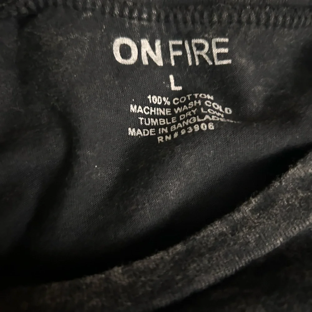 never worn - Picture 2 of 3